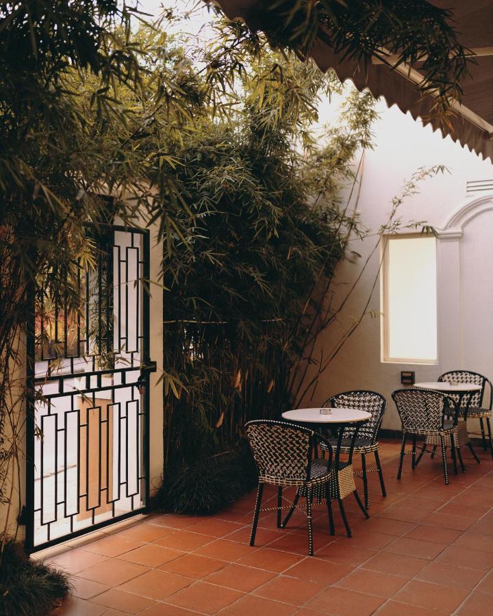 Hotel Ambassador By Ace Hotels Kathmandu Bagian luar foto