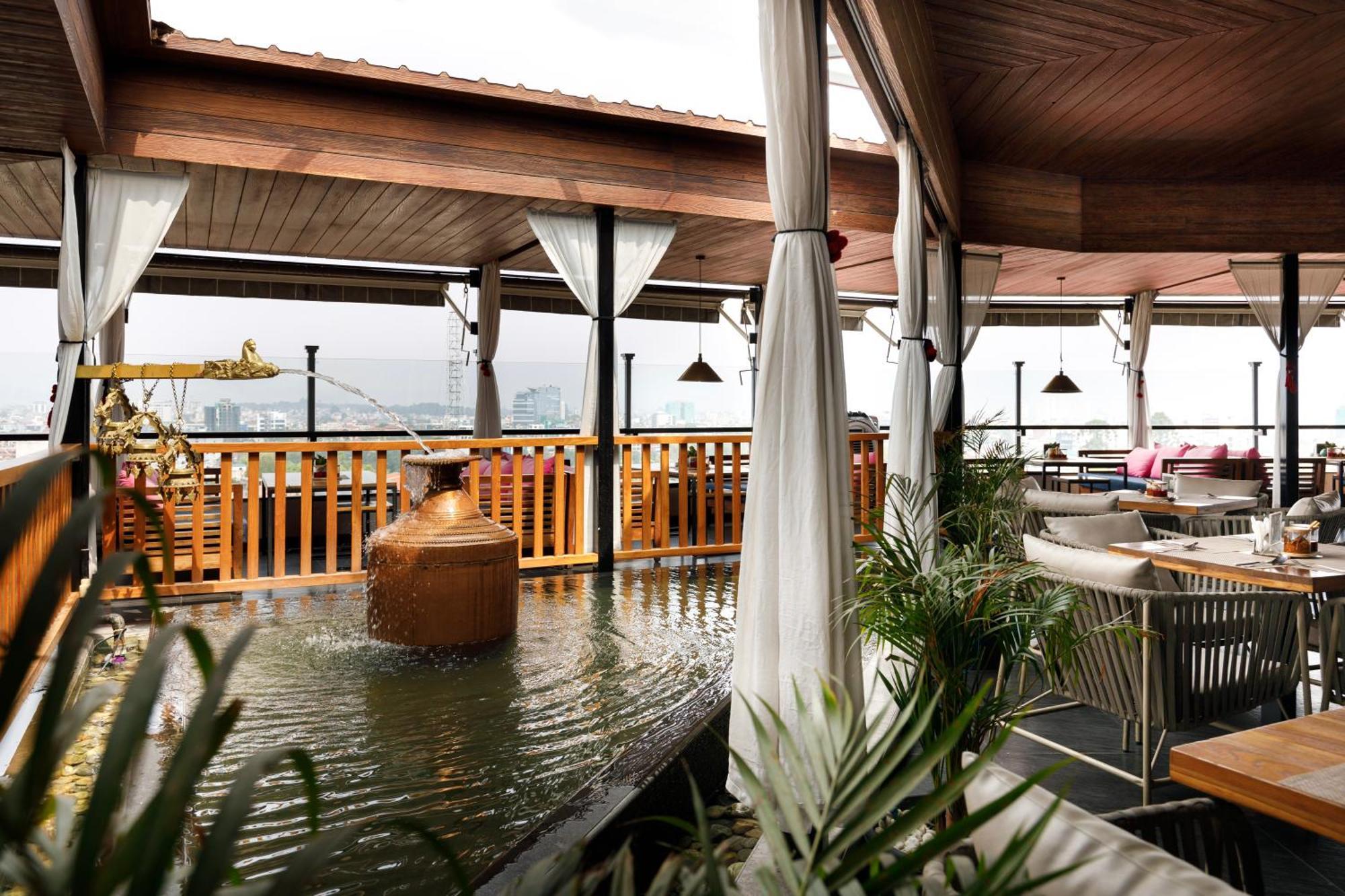 Hotel Ambassador By Ace Hotels Kathmandu Bagian luar foto