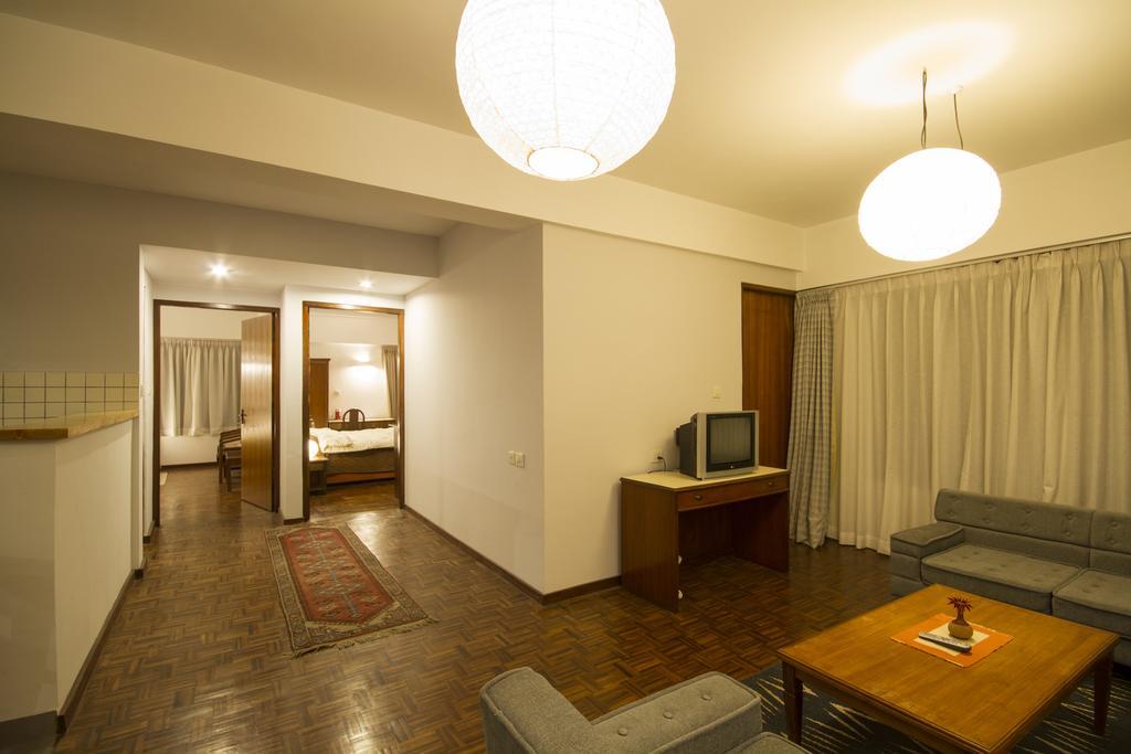 Hotel Ambassador By Ace Hotels Kathmandu Bagian luar foto