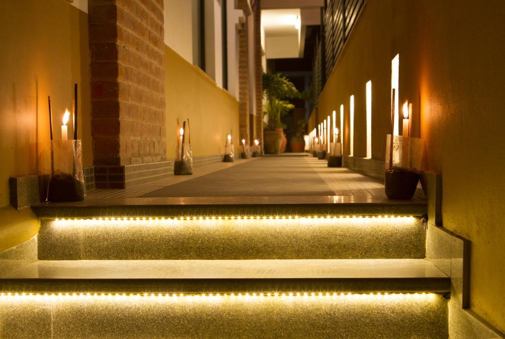 Hotel Ambassador By Ace Hotels Kathmandu Bagian luar foto